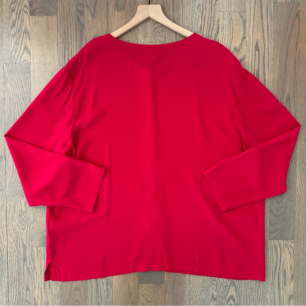 Eileen Fisher Woman Silk Crepe Round Neck Button Front Blouse in Red 2X - Picture 7 of 9